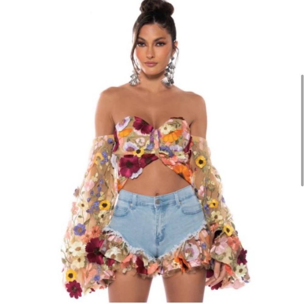 Akira botanical beauty bustier top with exaggerated sleeves